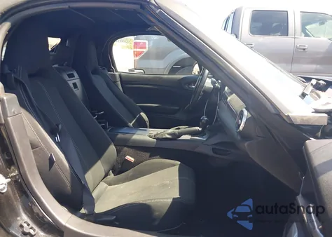 2017 Fiat 124 Spider Classica z USA, uszkodzony, nr VIN JC1NFAEK3H0127323